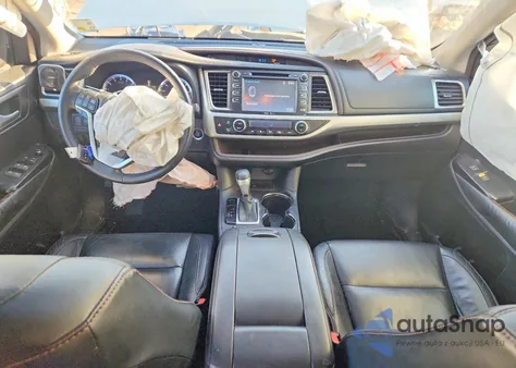 2014 Toyota Highlander Xle z USA, uszkodzony, nr VIN 5TDKKRFH2ES013549